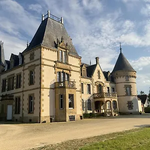 chateau-du-tout-y-fault.hotels-rhonealpes.com/